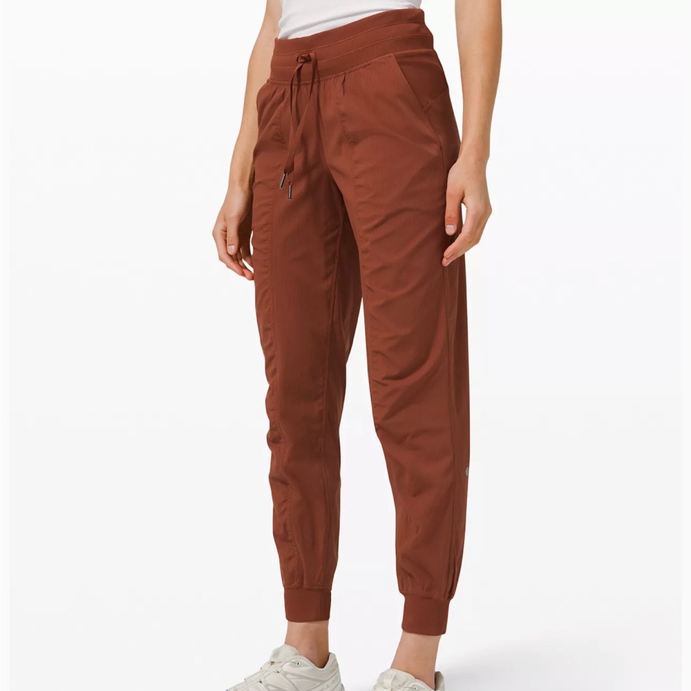 Lululemon Dance Studio Mid-Rise Joggers🍁🍂 in Dark Terracotta.